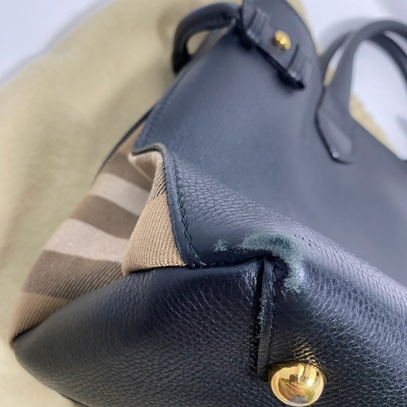 Burberry Medium Banner Bag Black - Picture 6 of 16